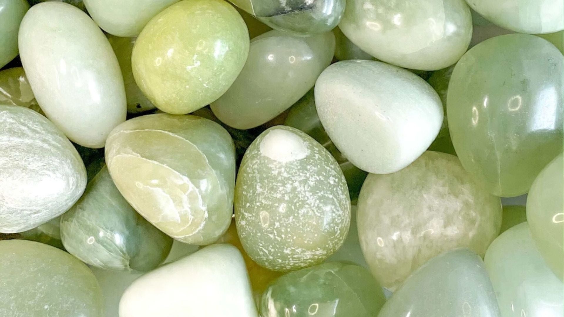 Jade Properties - Mooncat Crystals