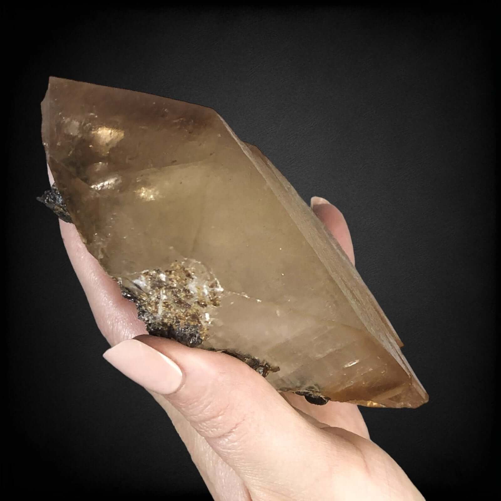 Elmwood “Stellar Beam” Calcite | Stock X