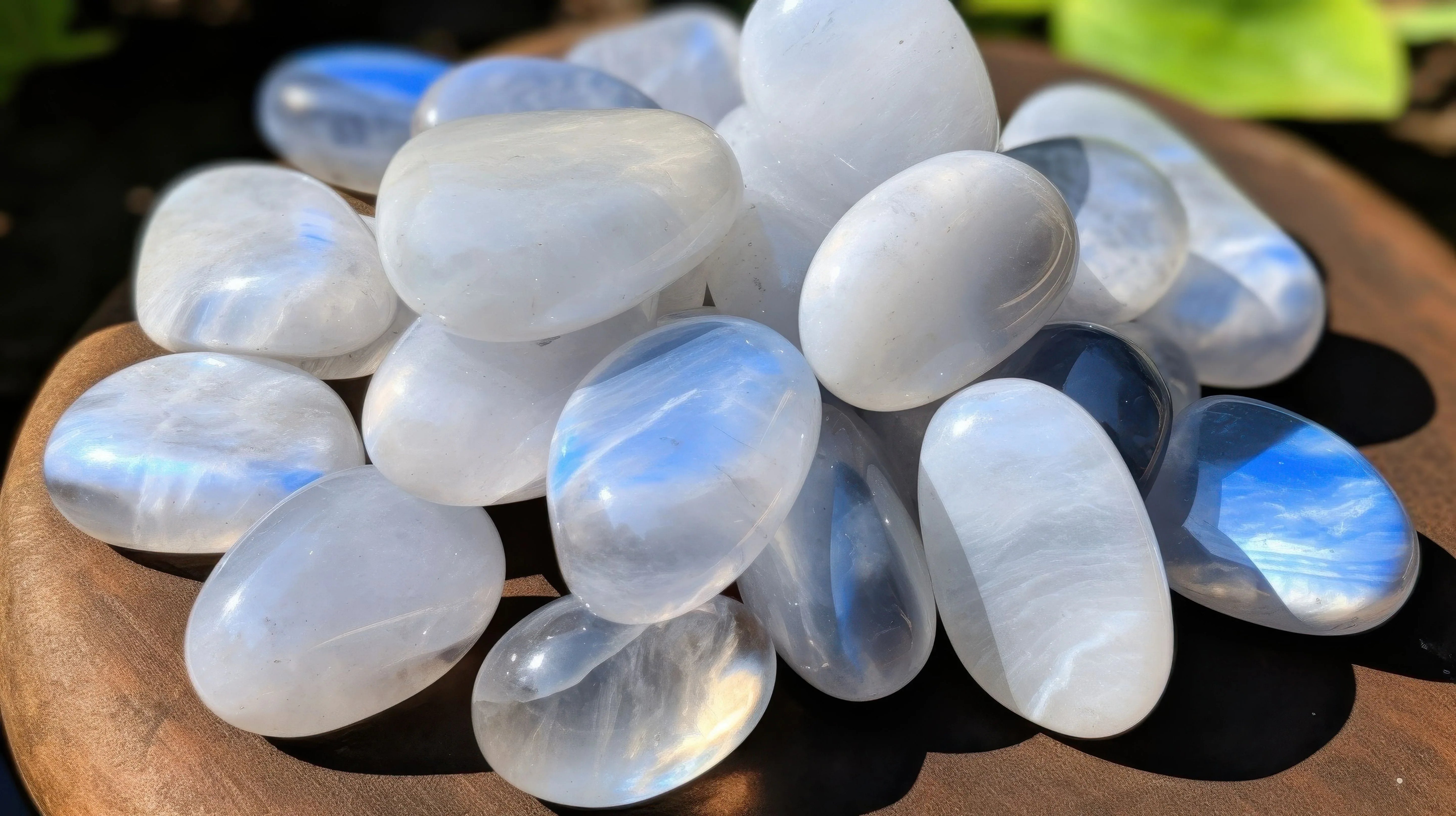 Moonstone - Mooncat Crystals