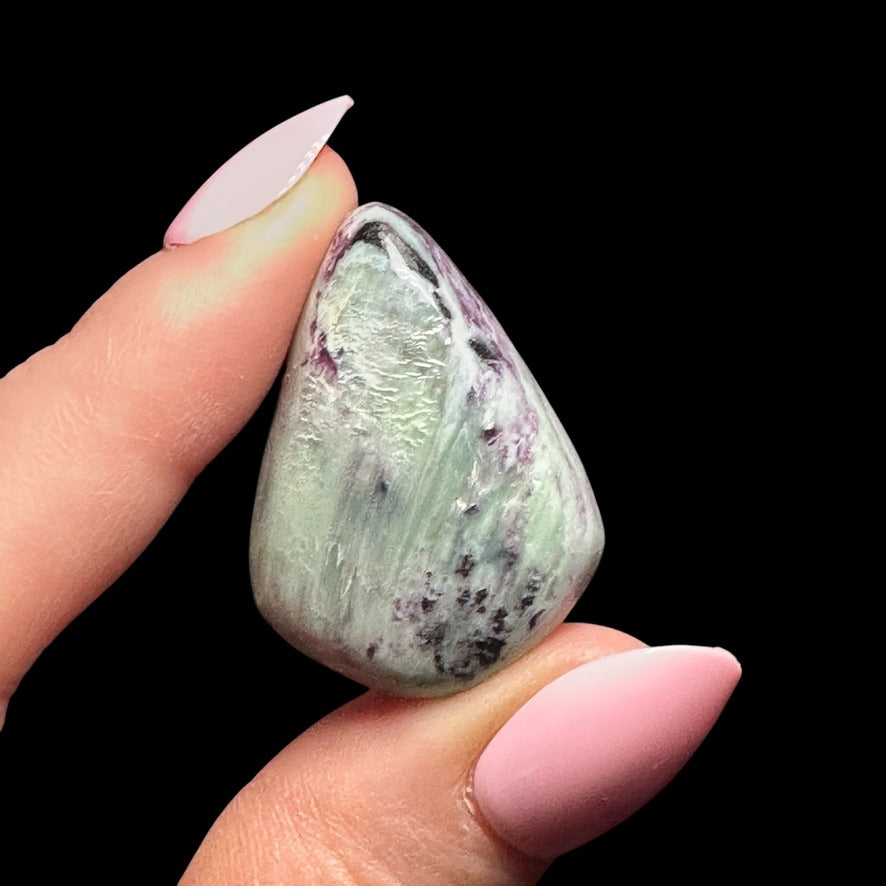Kammererite Freeform - Mooncat Crystals