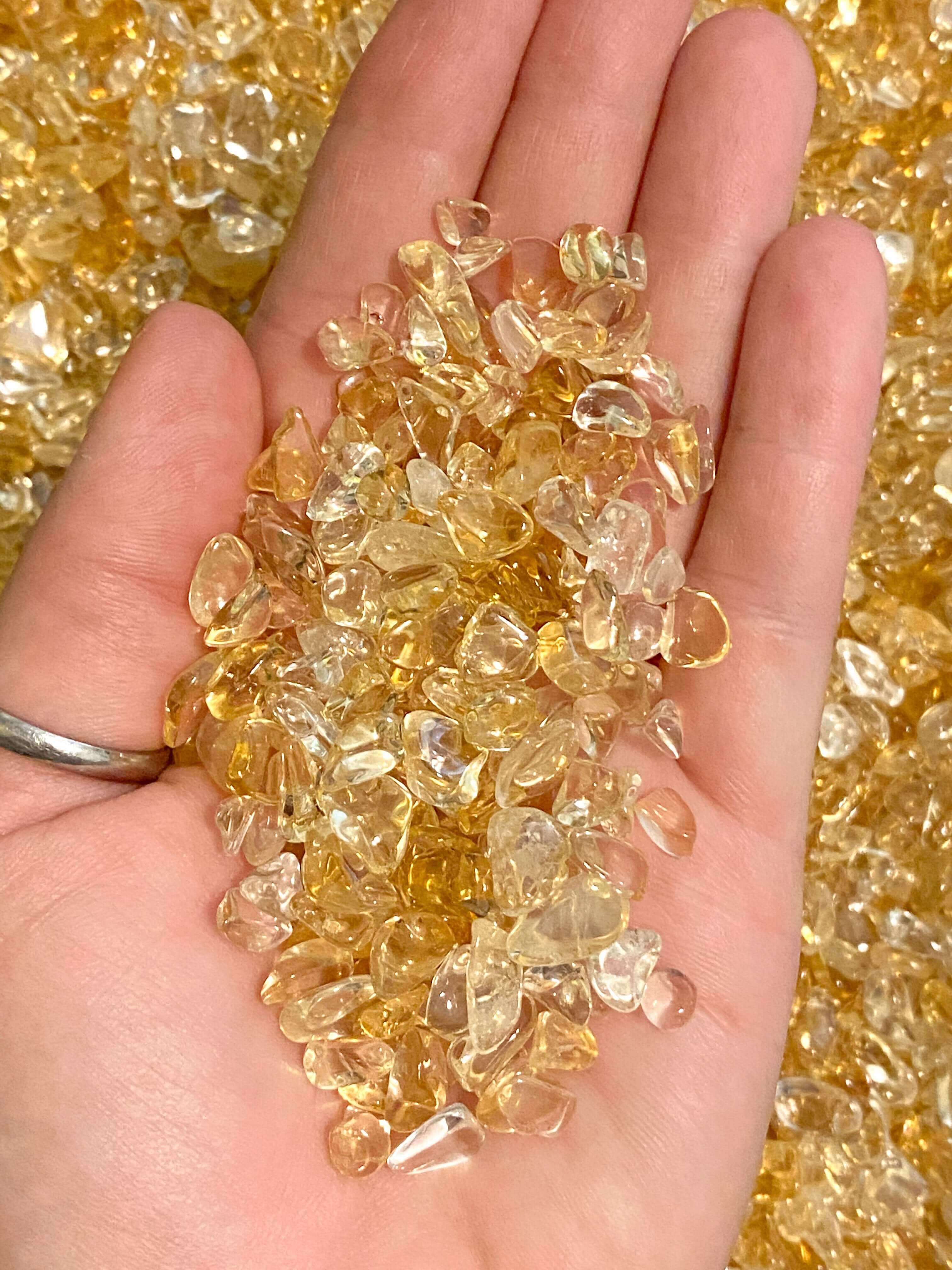 High Quality Natural (Untreated) Citrine Chips Mooncat Crystals